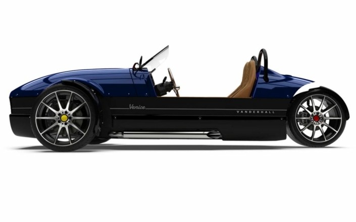 Side view of the Venice GTS in Royal Blue exterior